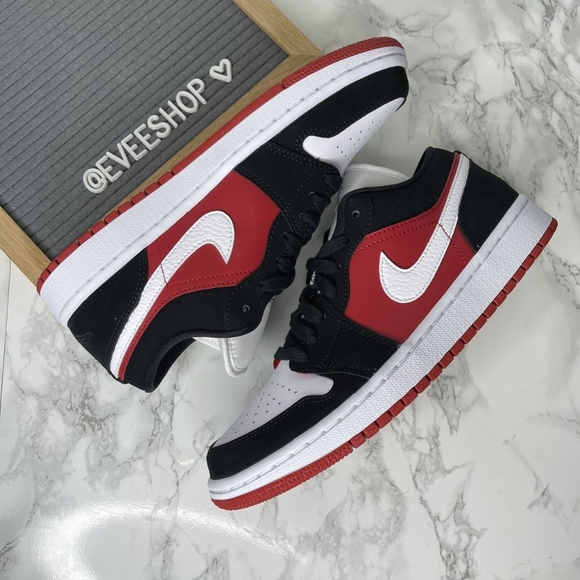 Jordan Retro 1 - Picture 2 of 4